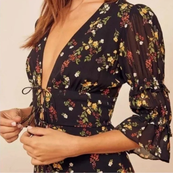 Reformation Laurelei Dress - Picture 4 of 7